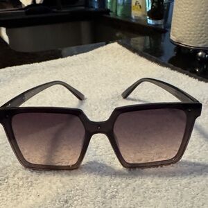Stylish Black Sunglasses